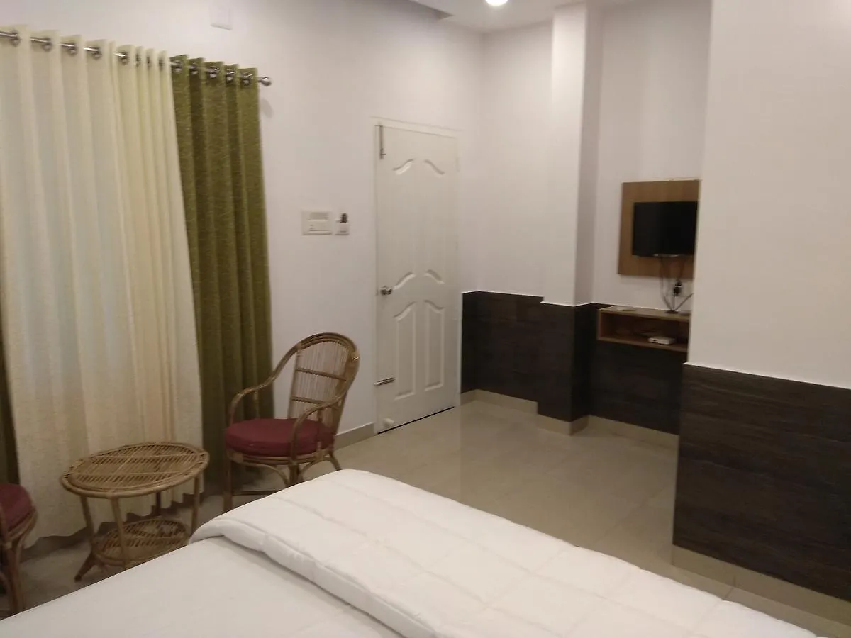 Sapphire Inn Nedumbassery Inde