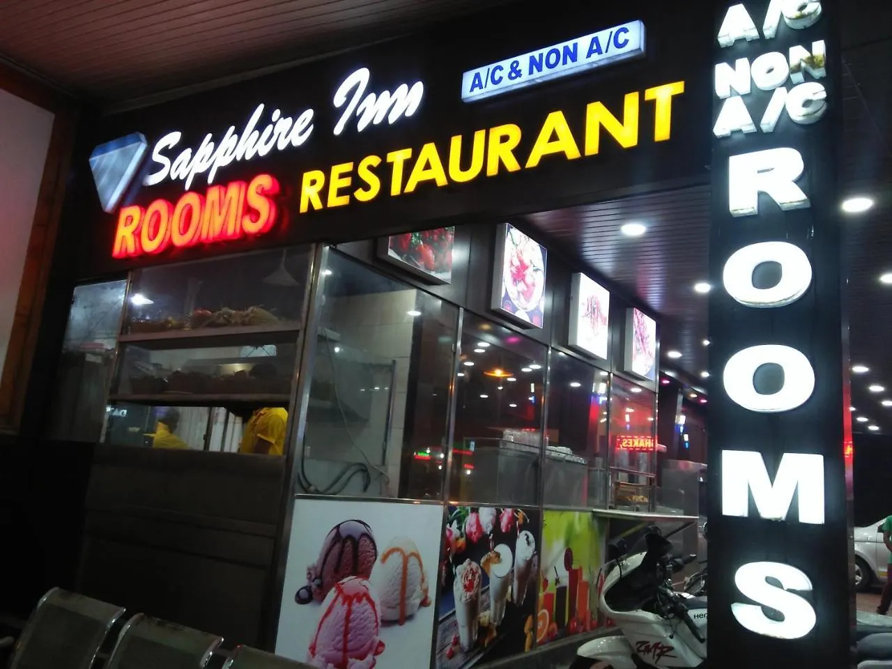 Hotel Sapphire Inn Nedumbassery